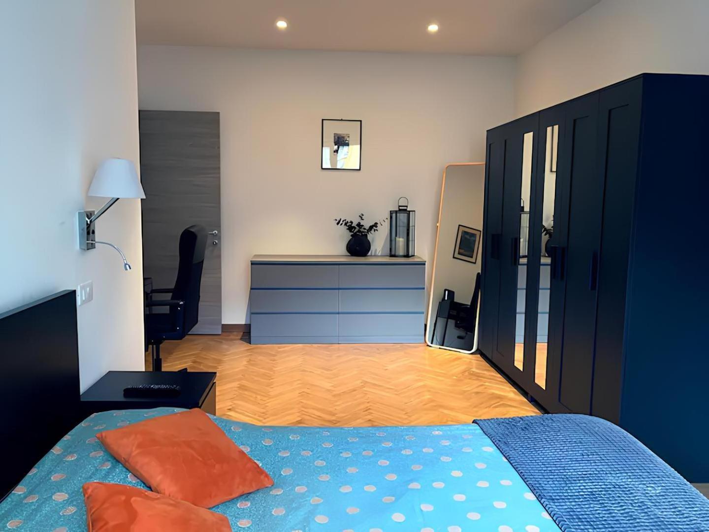 The Lighthouse - Central Apartment Aosta Bagian luar foto